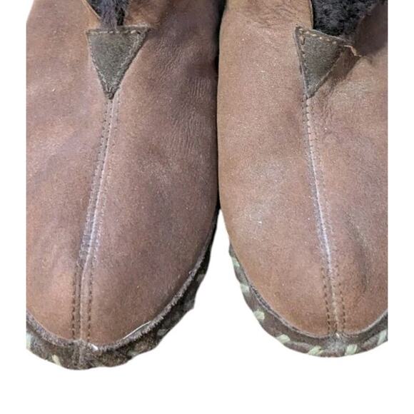 Cabelas Suede Shearling Fur Slippers Mens 10 Chocolate Brown Moccasin Boots main image 9